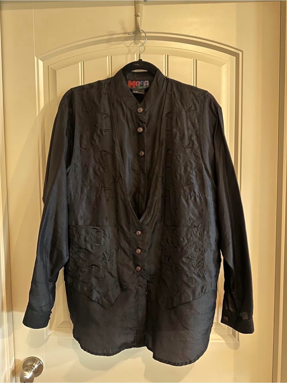 Vintage Moda Black Embroidered Lightweight Button-Front Shirt Jacket